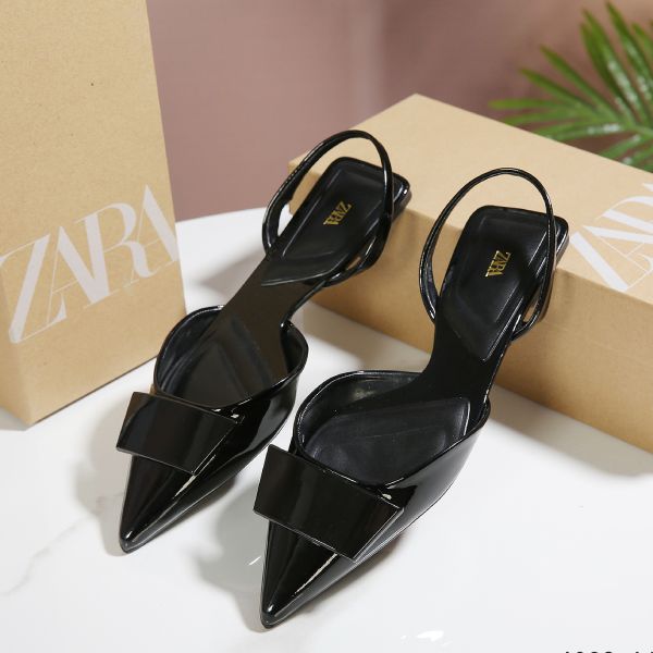 38 (Black)